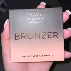 MAKEUP BUNDLE: bronzer, blush, highlight, and liquid eye shadow
